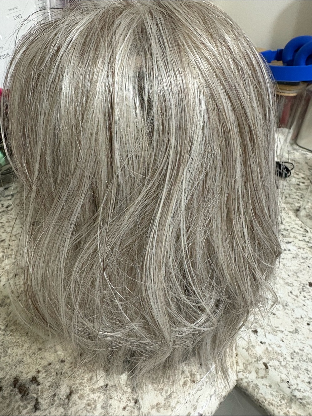 HOLLIE PETITE by Jon Renau - Oyster Light Grey Short Bob Wig - Picture 4 of 10